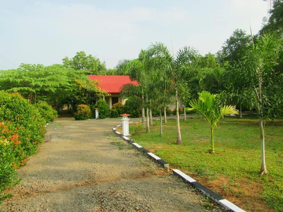 Hotel Tree Garden Wilpaththu Nochchiyagma Anuradhapura Nochchiyagama Bagian luar foto